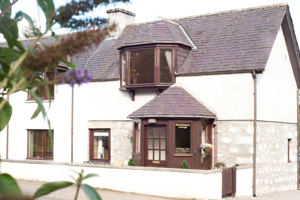 Strathspey Cottage 卡布里奇 外观 照片